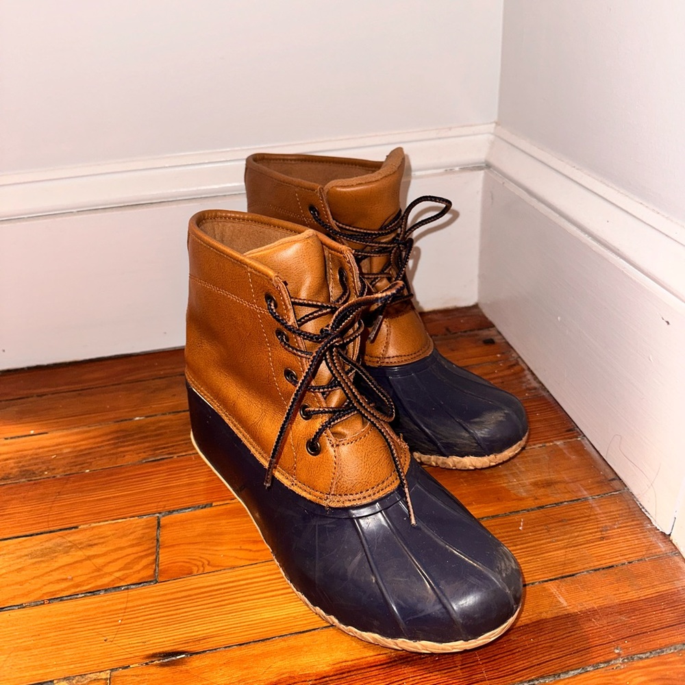 Rugged Outback Duck Boot - Picture 3 of 4
